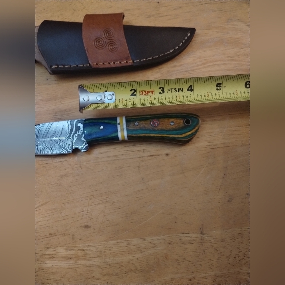 New Damascus steel blade men's hunting knife with sheath - Picture 9 of 9